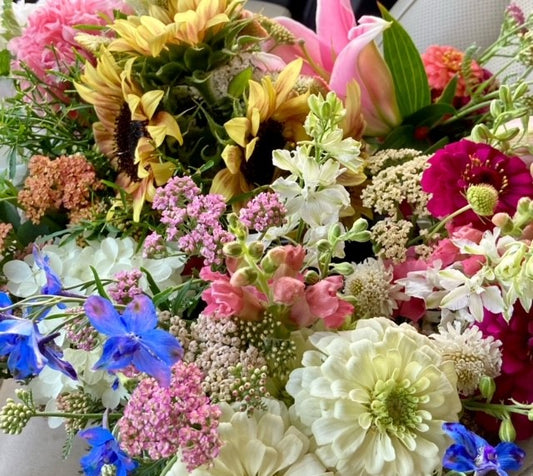 Summer Weekly Bouquet Subscription (8 Weeks)