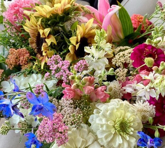 Summer Weekly Bouquet Subscription (8 Weeks)